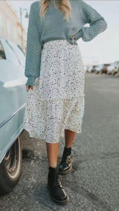 Sweater weather, fall outfits, winter outfits, skirts, doc martens, doc martens outfit Christian Checklist, Background Christian, Soul Scripts, Life Proverbs, Quotes Christian, Mode Tips, Fashion Modest, Modest Summer, Cute Modest Outfits