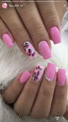 Nail Design Ideas Spring, Pink Nails With Flowers, Nails With Flowers, Argyle Nails, Floral Nail Designs, Cute Spring Nails, Flower Nail Designs, Pink Nail Art, Pretty Nail Art Designs