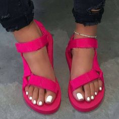 Hot Pink Foam Sandals With Velcro Strap. Price Is Firm. Casual Beach Sandals, Cute Black Babies, Black Hook, White Fashion Casual, Basic Heels, Comfy Flats, Sandals Strappy, Ankle Strap Flats, Beach Slippers