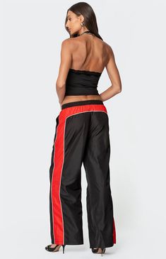 These Cameron contrast panel track pants by Edikted offer both style and comfort, making them perfect for a sporty yet fashionable look. They're ideal for any activity, ensuring you feel comfortable and confident throughout your entire day.Track pantsDrawstring waistbandContrast panel designPolyesterModel wears size SModel height is 5'9Item care: Machine wash at maximum 30C, do not bleach, do not tumble dry, iron at a maximum of 110C, do not dry clean. Edikted Womens Cameron Contrast Panel Track Pants - Black size Small Top Halter, Swimwear Dress, Low Iron, Halter Neckline, Drawstring Pants, Drawstring Waistband, Panel Design, S Models, Model Height