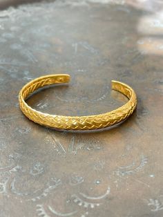 21 ct gold plated brass.                            Designed by our Turkish designer. Handcrafted with great care. Gold Arm Band, Boho Bangle, Gold Armband, Gold Cuffs, Gold Accessories, Gold Bangle Bracelet, Gold Gold, Gold Bangles, Arm Band