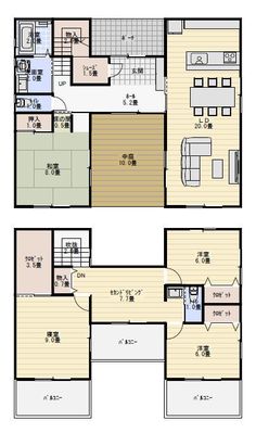 two floor plans for a house with three separate rooms and one living room in the middle