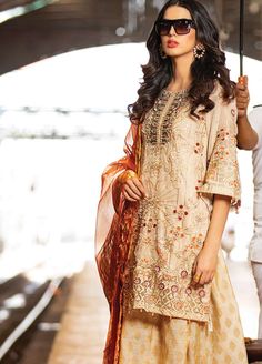 Pakistani Design, Nightwear Fashion, Formal Pants Women, Kids Nightwear, Pakistani Salwar Kameez, Festive Collection, Punjabi Suit, Salwar Kameez Designs, Women Shawl