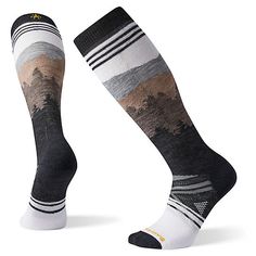 Ski Full Cushion Alpenglow Pattern Socks | Smartwool Apres Ski Style, Smartwool Socks, Merino Wool Socks, Ski Socks, Pattern Socks, Ski Fashion, Cushion Pattern, Wool Socks, Patterned Socks