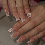 Nails Pink Glitter French, Nails Pink Glitter, Glitter French Tip, French Tip Press On Nails, Glitter French Tips, Diva Nails, Girly Acrylic Nails, French Tip Acrylic Nails, Nails Pink