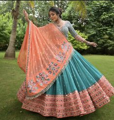 Indian Chaniya Choli Design, Gujrati Saree Look With Pallu, Gopi Skirts, Lehenga Designs Latest, Trendy Outfits Indian, Simple Saree Designs