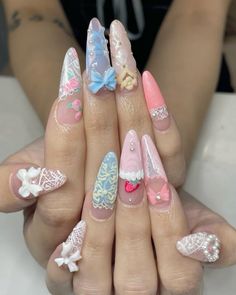 Marie Antoinette Nail Art, Ruffle Nails, Marie Antoinette Nails, Rococo Nails, Simple Nail Art Ideas, Detailed Nails, Textured Nails, Sugar Nails, Pretty Gel Nails