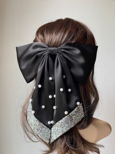 Pearl Hair Bow, Bow Bun, Diy Hair Scrunchies, Bow Party, Diy Hair Accessories Ribbon, Designer Hair Accessories, Bows Diy Ribbon, Black Hair With Highlights, Holiday Hairstyles