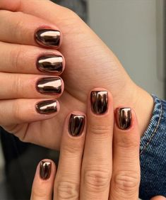 30 Fall Chrome Nails: Trendy Colors and Designs for Stunning Autumn Manicures - divagaze.com Chrome Nails Designs Brown, Jewel Tone Chrome Nails, Music Inspired Nail Art, Copper Nails Chrome, Brown Chrome Square Nails, Fall Nail Inspo Chrome, Dark Brown Metallic Nails, Dark Grey Metallic Nails, Copper Dust Nails