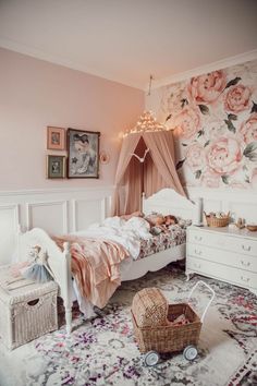 Toddler Girl Room Themes, Girls Bedroom Makeover, Girls Room Wallpaper, Girls Room Design, Pink Bedroom For Girls, Toddler Bedroom Girl, Pink Girl Room