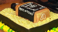 Tort Jack Daniels Bottle Cake, Cake Youtube, Jack Daniel, Jack Daniels, How To, Share It, Friends Family, With Friends