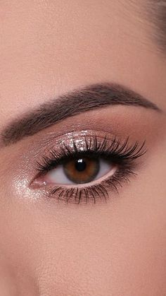 Sparkly Eyeshadow Looks, Nude Eye Makeup, Glittery Eyeshadow, Ball Makeup, Sparkly Eyeshadow, Shimmer Eye Makeup, Sparkly Makeup, Glittery Eyes