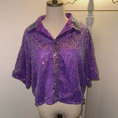 Smoke Pet Free Home! Nwt. Runs More Of A 14 Sparkly Crop Top, Sparkly Crop Tops, Crop Top Shirt, Crop Top Shirts, Ashley Stewart, Shirt Color, Color Purple, Colorful Shirts, Top Shirt