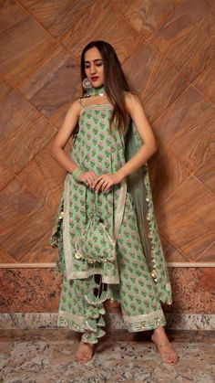 Traditional Green Palazzo Set Straight Pants, Traditional Green Pant Set For Summer, Traditional Green Sets With Straight Pants, Traditional Green Pants With Dupatta, Festive Green Full-length Sets, Festive Green Cotton Pants, Floral Print Suit, Designer Neck, Kurta Cotton