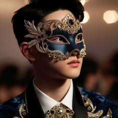 Masquerade Mask Full Face, Masquerade Ball Outfits, Masquerade Ball Masks, Gold Masquerade Mask, Masquerade Outfit, Mens Masquerade Mask, Male Portrait Poses