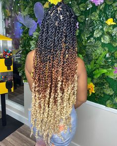 Tone Hair, Girl Tips, Twist Hairstyles, Protective Styles, Smell Good, Locs, Sequin Skirt, Twist, Braids