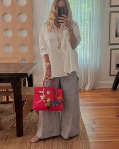 Lori Hirshleifer (@lorihirshleifer) • Fotos y videos de Instagram Marci Hirshleifer, Bag Charms, Fit Check, Call Her, Hand Bag, Fashion Inspo, Charms