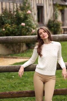 This cable knit sweater is knit from 100% extrafine merino wool, offering a soft and luxuriously warm feel. It features long sleeves, a round neckline, and an embroidered Gaâla logo. The model measures 173 cm and is wearing a size XS. Money Aesthetic, Old Money Aesthetic, Cable Knit Sweater, Feel It, Elegant Outfit, Old Money, Cable Knit, Round Neckline, Bordeaux