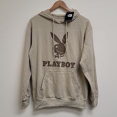 Nwt Playboy Long Sleeve Hoodie Sweatshirt Biege Olive Mens Small Off White Hoodie, Yellow Crewneck, Club Sweatshirts, Mens Sweatshirts Hoodie, Graphic Crewneck Sweatshirt, Pullover Men, Clothing Styles, Print Pullover, Oversized Sweatshirt