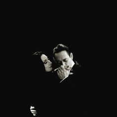 Miss You Blink 182, Addams Family 1991, Morticia And Gomez, Morticia And Gomez Addams, Gomez And Morticia, Gomez Addams, Morticia Addams, Dark Love, Creative Halloween Costumes