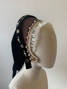 French Hood - Etsy Traditional Fitted Headpiece For Costume, Traditional Fitted Headband, Traditional Fitted Headband Headpiece, Renn Faire, Tudor Era, Headpiece Jewelry, Anne Boleyn, Costume Hats, Historical Dresses