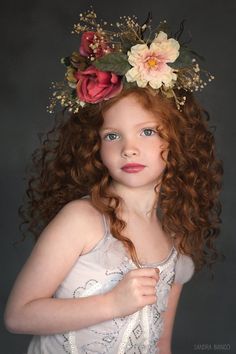 Flower Headpiece, Foto Poses, Childrens Photography, Kids Portraits, Children Photography, Flower Crown, A Flower