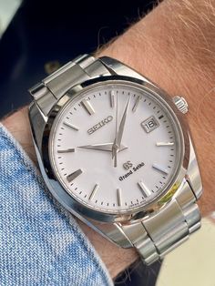 Grand Seiko Quartz, Mens Watch Box, Seiko Watch, Mens Chronograph, Bracelet Box, Gents Watches