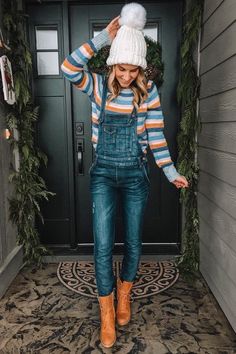 Check out these 35 outfits to keep you warm and stylish this winter! #overalls Womens Overalls Outfits Fall, Winter Overalls Outfit, Womens Overalls Outfits, Overalls Outfit Fall, Must Have Outfits, Winter Overalls, Overalls Outfits, Long Overalls