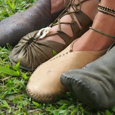 Details of Earthing Moccasins. Sun Sandals, Moon Moccasins, Heart Moccasins... Craft Markets, Leather Projects