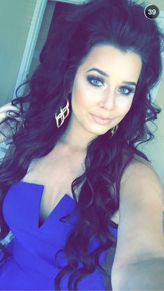 Ciaoobelllaxo (Lavitademeg) Megan ♡ Women Golfers, Hair Clothes, Makeup Skin Care, Hair Updos, Skin Makeup, Wavy Hair, Beautiful Hair, Cool Hairstyles