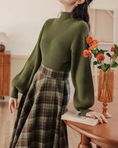 vintage fashion casual outfit ideas for women Casual Outfit Ideas For Women, Vintage Dress Outfit, Dresses For Women Casual, Outfit Ideas 2024, What Not To Wear, Dress Outfits Party, Color Outfits, Casual Outfit Ideas, Fall Fashion Trends Women