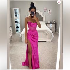 Size 12 Does Run Really Small But Very Comfortable Material Pink Fitted Prom Dress, Fuschia Prom Dress, Prom Pink Dress, Pink Dress Elegant, Prom Dresses Pink, Prom Dress Inspo, Corset Gown, Mesh Corset, Classy Prom Dresses