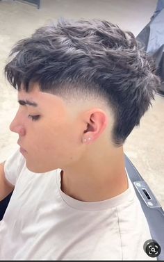 Birds Fade Haircut, Haircut Ideas Men Short, Mulet Hair Styles For Men, Country Haircuts For Men, Different Types Of Mullets, Taper Fade Haircut Wavy Hair, Cute Men Hairstyles, Short Hair Styles Men Fade, Mid Temp Fade