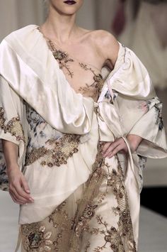 Beige Fashion, Antonio Marras, Dark Fashion, Looks Vintage, Fashion Week Spring, Beautiful Fashion, Milan Fashion Week