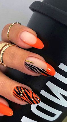 Discover 32 Fall Nails You Need to Try This Year! From chic Fall Gel Nails to Her Nails looks that will leave you obsessed, these Sophisticated Fall Nails are perfect for the season. Get inspired with Fall 24 Nails and Cute Nails For Fall that add a festive touch. Whether you're looking for Nail Inspo Thanksgiving or Classy Acrylic Nails, we’ve got the ultimate Nagel Inspo. Stay on top of the Nails Trends Fall 2024 with Classy Nail Colors Fall and Trending Nail Inspo 2024 for a flawless manic... Basic Baddie Nails, Bright Summer Nails Designs, Space Watercolor, Summer Gel Nails, Bright Summer Nails, Viral On Tiktok, Baddie Nails