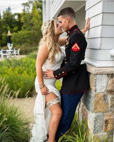 Army Wedding Colors, Dress Blues Marines, Marine Corps Wedding, Army Wedding, Patriotic Wedding, Wedding Ides, Marine Wedding, Military Girlfriend, Military Wedding