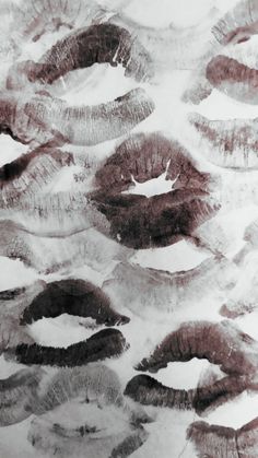 many different types of lips are shown in this black and white photo