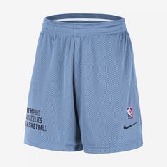 These Grizzlies mesh shorts are a classic design that checks all the boxes. They're breathable and loose-cut with a mid-thigh length to help keep things feeling cool and casual, whether you’re on or off the court. Grizzly Man, Mesh Shorts, Memphis Grizzlies, Mesh Fabric, Nike Men, Nba, Classic Design, Checks, Mesh