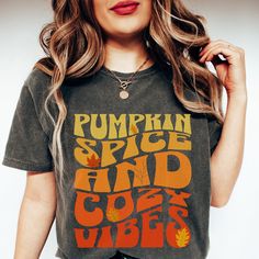 Retro Screen Print T-shirt For Fall, Casual Fall T-shirt With Text Print, Fall Graphic T-shirt With Slogan, Shirt Knot, Wavy Font, Pumkin Spice Shirts, Pumpkin Spice Shirt, Fall Graphic, Cute Graphic Tees