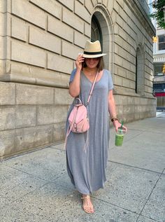 Maturity Fashion, Julia Marie, Amazon Fashion Finds, Plus Size Summer Outfits, Look Plus Size, Gray Dresses, Old Dresses, Plus Size Summer, Dress Hats