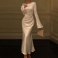 Olivia Mark - Solid Color Round Neck Long Sleeve Waist-Cinching Formal Dress Satin Mermaid Dress, Solid Midi Dress, Retro Glamour, Satin Dress Long, Elegant Maxi Dress, Glamour Dress, Round Neck Dresses, Crewneck Dress, Slim Fit Dresses