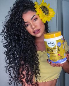 23.4 mil curtidas, 249 comentários - Steffany Borges 🇧🇷 (@steffany_borges) no Instagram: “GENTE DE BAURU 💙 No dia 29 de outubro (sábado) vai rolar um encontrinho especial para falarmos…” Curly To Straight Hair, Curly Hair Wig, Fast Hairstyles, Curly Lace Front Wigs, Black Curly Hair, Queen Hair, Raw Hair, Short Curly Hair