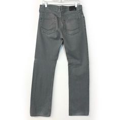 Elevate your casual wardrobe with the Stylish Bull Head Men's 32x34 Gray Denim Jeans. Crafted from high-quality cotton denim, these pre-owned jeans offer a perfect blend of comfort and style. The rich gray color and solid rinse finish make them a versatile addition to any outfit, whether you're dressing up for a night out or keeping it laid-back on the weekend. With a straight leg design, these jeans provide a flattering fit that complements all body types, ensuring you look sharp and feel great Fitted Cotton Jeans With Zip Fly, Urban Straight Cotton Jeans, Straight Washed Cotton Jeans, Straight Cotton Jeans With Zip Fly, Cotton Jeans With Zip Fly And Relaxed Fit, Slim Fit Full Length Cotton Jeans, Slim Fit Washed Cotton Bottoms, Washed Slim Fit Cotton Bottoms, Washed Cotton Slim Fit Bottoms