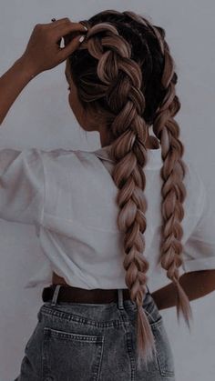 Hairstyles Pinterest, Long Hair Designs, Dreads Hairstyles, 80s Women, Women's Hairstyles