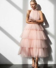 Baby Pink Prom Dresses, Prom Dresses High Neck, Dresses High Neck, High Neck Prom Dress, Empire Waist Tops, Inspiration Instagram, فستان سهرة, Classic Style Women, Tulle Prom Dress