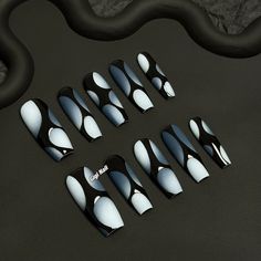 Black And Navy Blue Nails, Blue Black White Nails, Line Art Nail Design, Gray Nails Ideas, Gigi Nails, August Nails, Gothic Nails, Glow Nails, Soft Nails