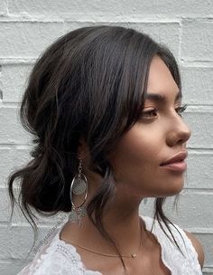 Undone Hair, Pulled Back Hairstyles, Hair Pulling, Bridal Hair Flowers, Effortless Hairstyles, Ponytail Styles, Headpiece Wedding, Hair Vine