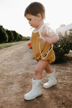 Rain Boots - Cloud White – forever french baby Baby Rain Boots, Rainboots Outfit, White Rain Boots, Rain Boot Outfit, Playing In The Rain, Boots Cream, Toddler Rain Boots, Cream Boots, Christmas Tutu