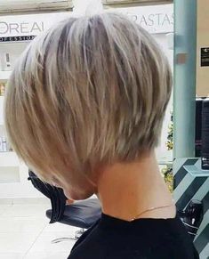 Stacked Hair, Bob Haircut For Fine Hair, Short Hair Trends