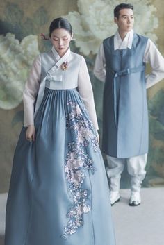 Hanbok Wedding Dress, Hanbok Wedding, Traditional Korean Clothing, Traditional Asian Clothing, Korean Wedding Dress, Traditional Asian Dress, Korean Traditional Clothing